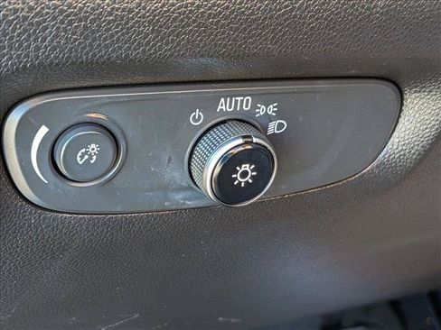 Used 2020 Chevrolet Traverse LS FWD image 16