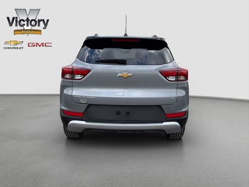 Used 2023 Chevrolet TrailBlazer LT w/ Convenience Package FWD image 5