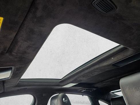 Used 2017 Jaguar XJ L Portfolio image 16