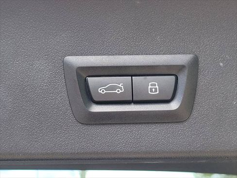 Used 2025 BMW X3 xDrive30i AWD/4WD image 11