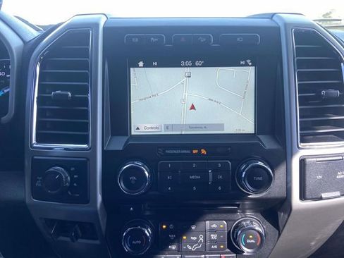 Used 2018 Ford F250 Lariat w/ Chrome Package image 22