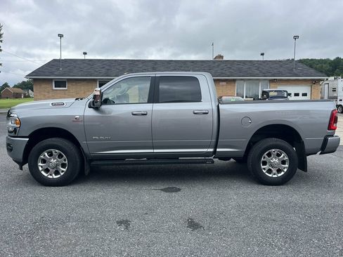 Used 2023 RAM 2500 Laramie AWD/4WD image 6