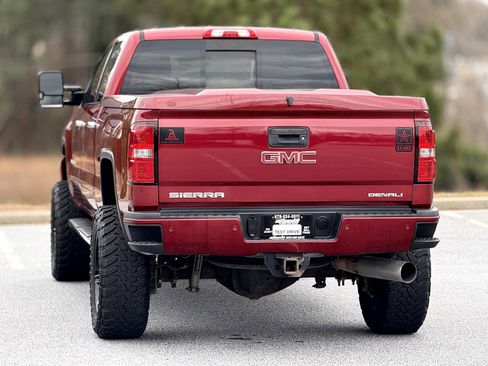 Used 2019 GMC Sierra 3500 Denali w/ Duramax Plus Package image 4