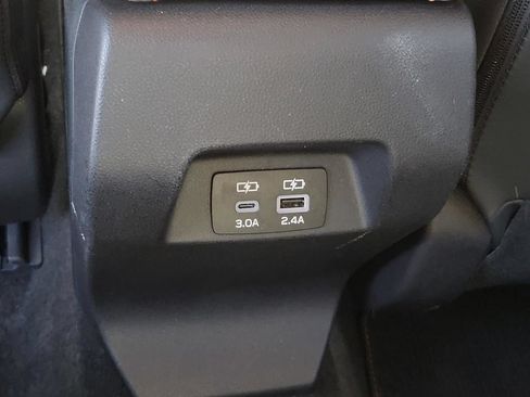 Used 2024 Subaru Crosstrek 2.5i Limited AWD/4WD image 22