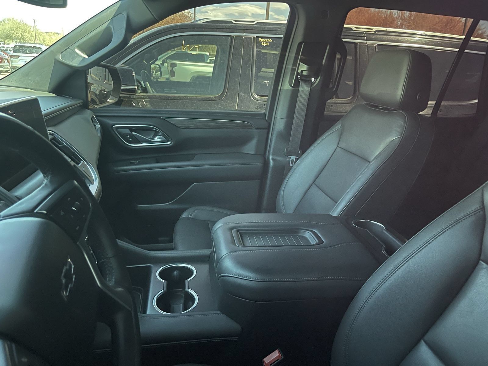 Certified 2023 Chevrolet Tahoe Z71 w/ Luxury Package AWD/4WD image 11