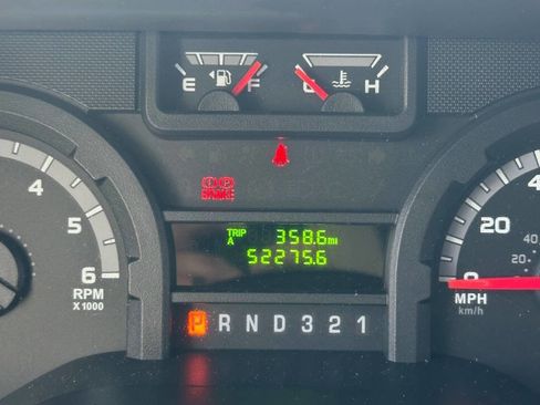 Used 2015 Ford E-450 and Econoline 450 Super Duty w/ Motorhome Prep Package image 8