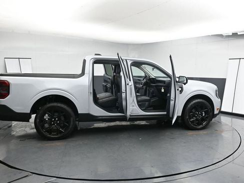 New 2026 Ford Maverick Lariat w/ Black Appearance Package AWD/4WD image 39