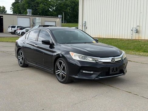 Used 2016 Honda Accord Sport image 1