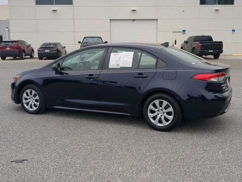 Used 2022 Toyota Corolla LE image 15