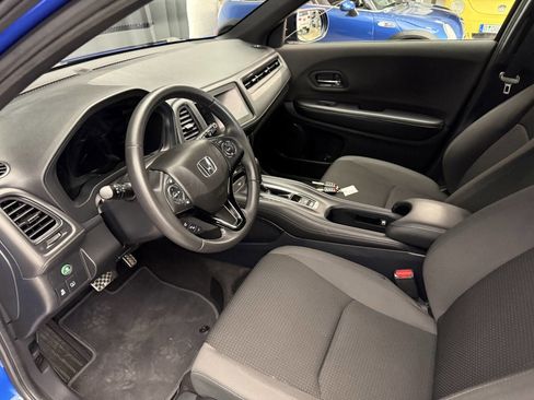 Used 2020 Honda HR-V Sport image 17