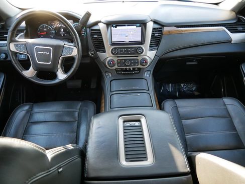 Used 2020 GMC Yukon Denali AWD/4WD image 13
