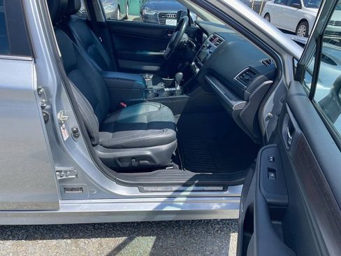 Used 2017 Subaru Legacy 2.5i Limited AWD/4WD image 12