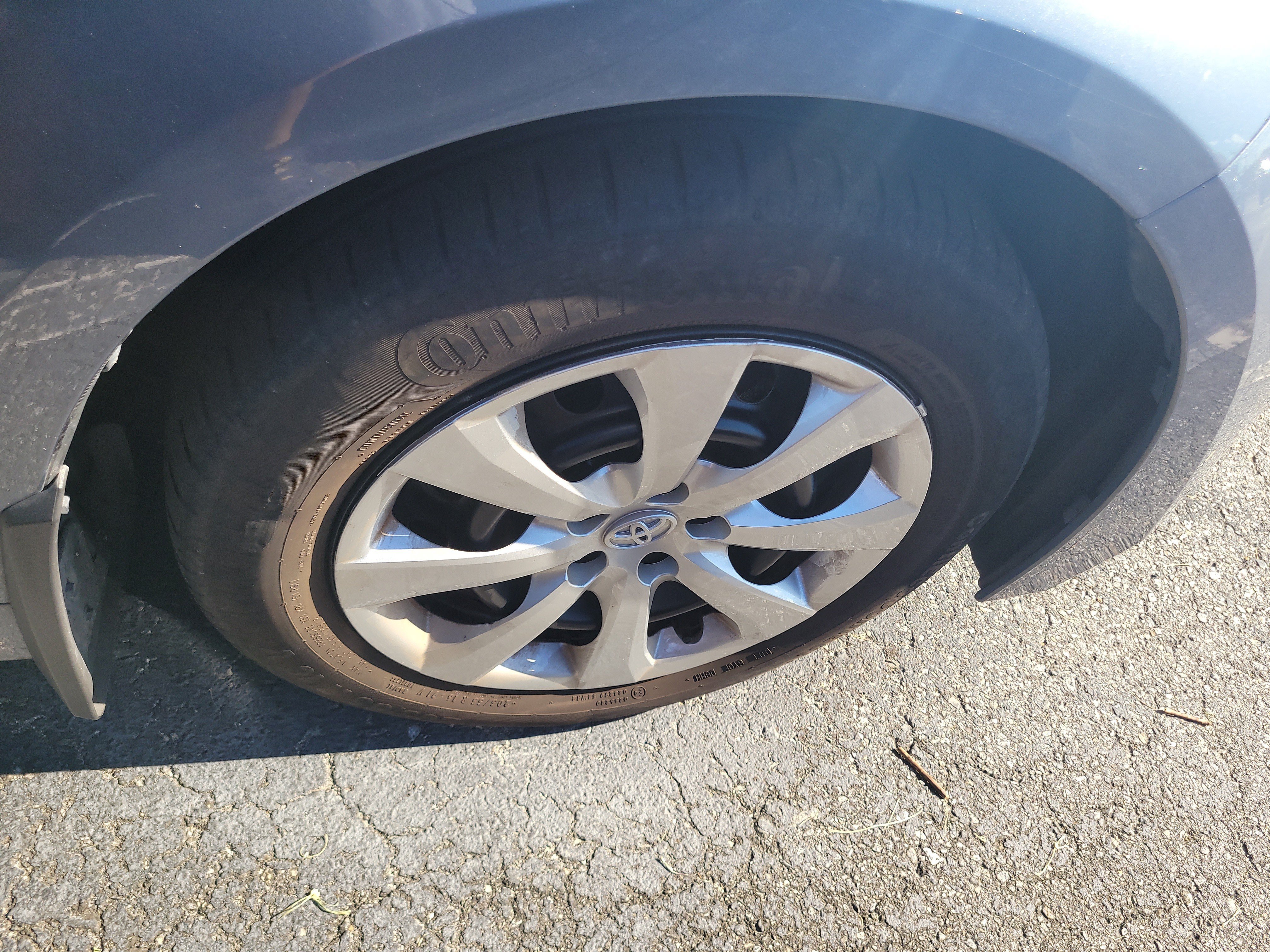 Used 2026 Toyota Corolla LE FWD image 9