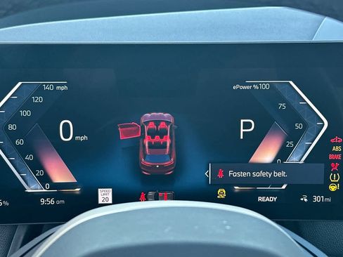 Used 2025 BMW iX xDrive50 image 30