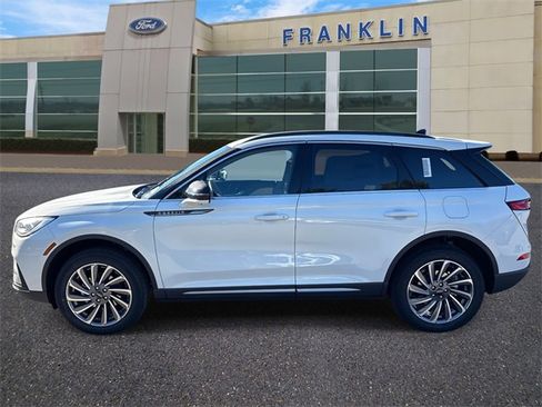 New 2026 Lincoln Corsair Reserve image 4