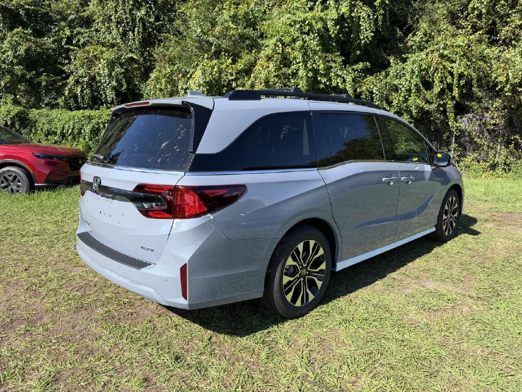 New 2027 Honda Odyssey Elite image 4