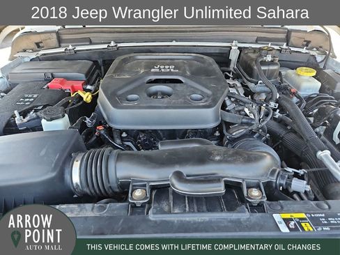 Used 2018 Jeep Wrangler Unlimited Sahara w/ Safety Group image 14