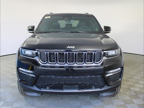 New 2025 Jeep Grand Cherokee Limited w/ Luxury Tech Group II image 7