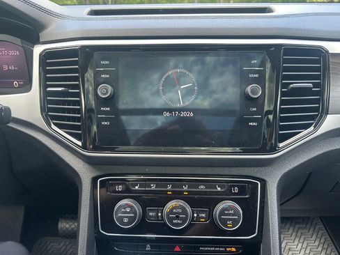Used 2023 Volkswagen Atlas SE AWD/4WD image 21