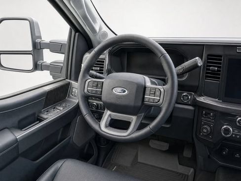 Used 2026 Ford F250 Lariat AWD/4WD image 21