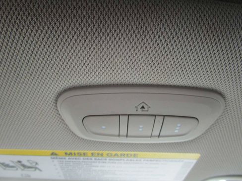 Certified 2024 Chrysler Pacifica Limited image 52