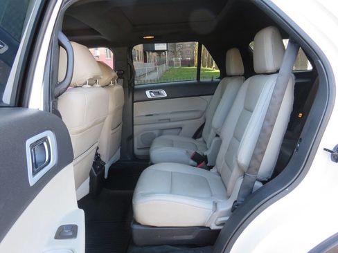 Used 2015 Ford Explorer Limited w/ Equipment Group 302A image 21