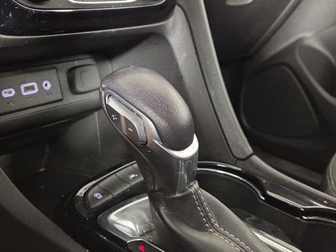 Used 2023 Buick Encore GX Select FWD image 21