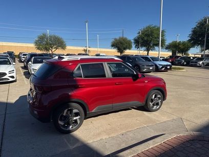 Used 2020 Hyundai Venue SEL w/ Convenience + Premium Package