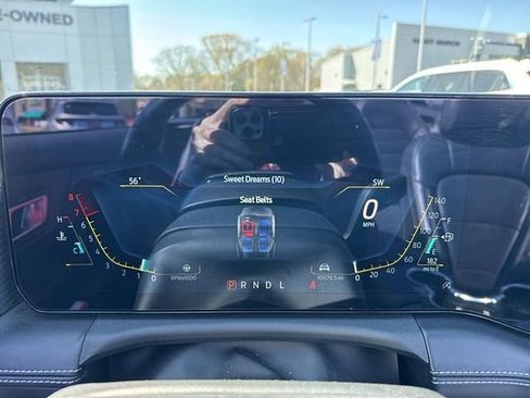 Used 2025 Ford Mustang Premium image 12