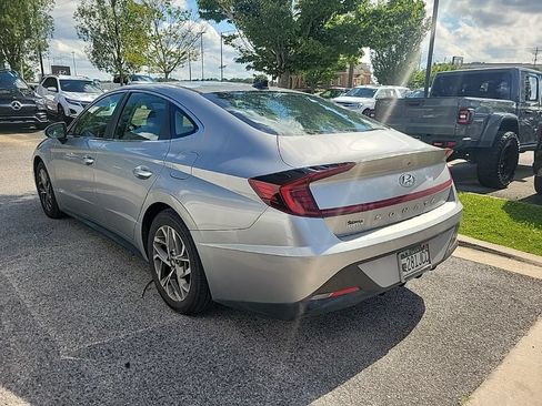 Used 2020 Hyundai Sonata SEL w/ Convenience Package FWD image 4