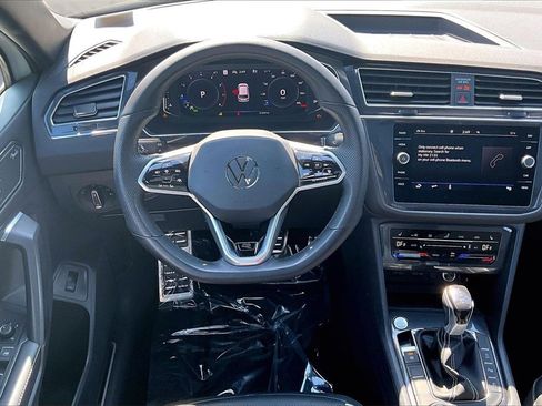 Used 2022 Volkswagen Tiguan SEL R-Line image 8