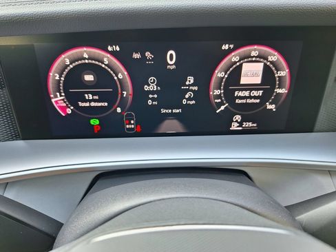 Used 2026 Volkswagen Tiguan SE FWD image 15
