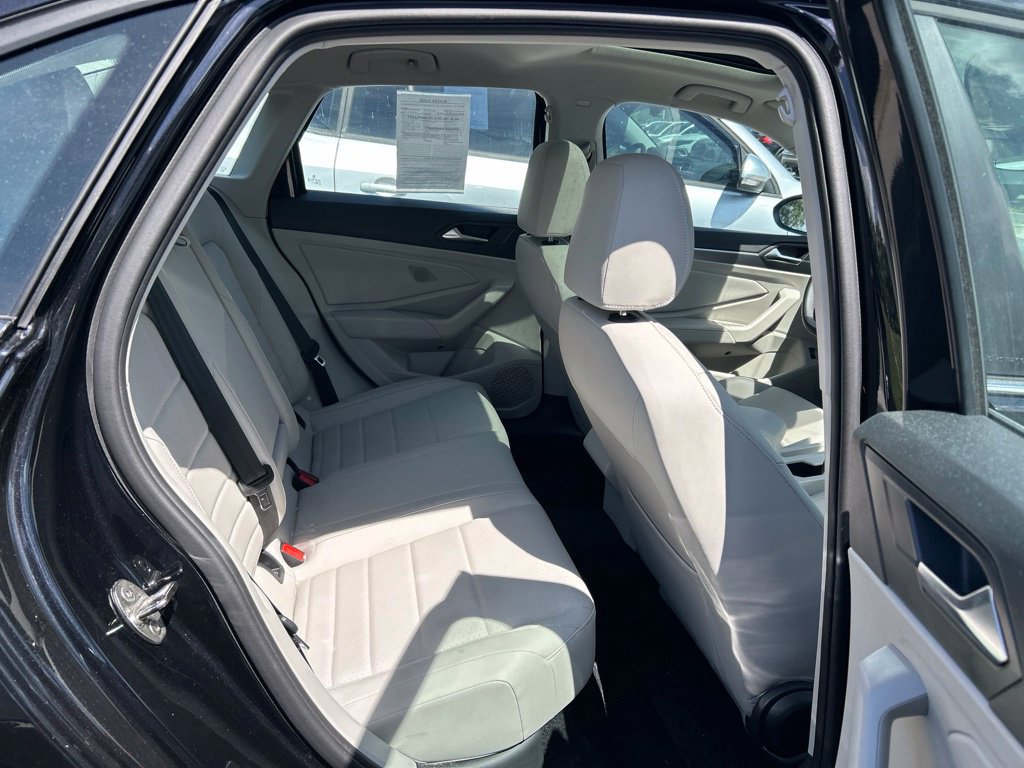 Used 2024 Volkswagen Jetta SE w/ Panoramic Sunroof Package FWD image 45