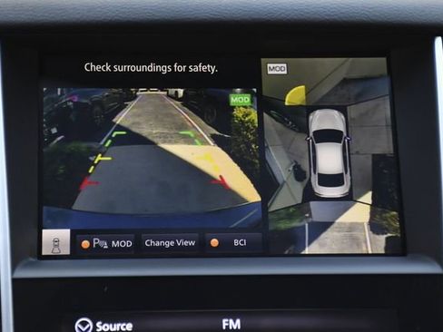 Used 2023 INFINITI Q50 Sensory image 17