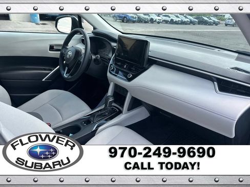 Used 2024 Toyota Corolla Cross LE AWD/4WD image 10