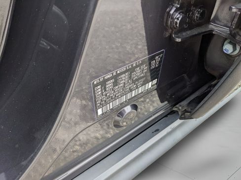 Used 2018 Honda HR-V EX-L image 42