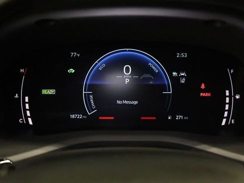 Used 2025 Toyota Camry SE FWD image 19