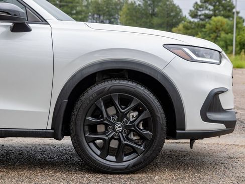 Used 2023 Honda HR-V Sport image 4