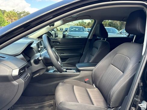 Certified 2024 Nissan Altima 2.5 S FWD image 6
