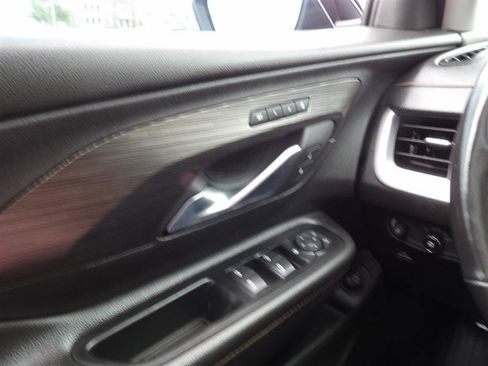 Used 2019 GMC Terrain SLT w/ Infotainment Package II image 24