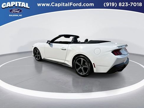 Used 2024 Ford Mustang Premium image 6