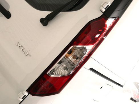 Used 2022 Ford Transit Connect XLT FWD image 95