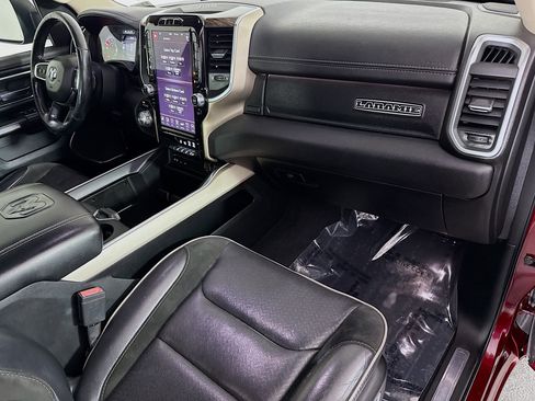 Used 2019 RAM 1500 Laramie RWD image 30