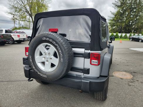 Used 2017 Jeep Wrangler Unlimited Sport w/ Quick Order Package 24S AWD/4WD image 15