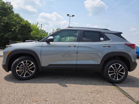 New 2026 Chevrolet TrailBlazer LT w/ Convenience Package AWD/4WD image 17