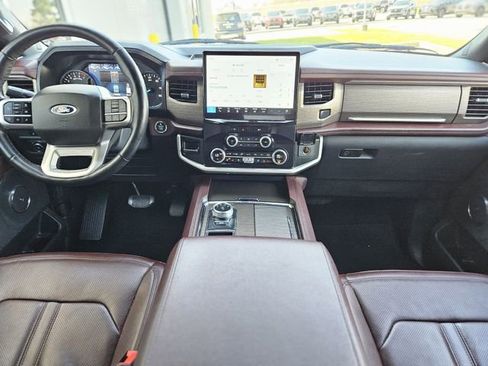 Used 2024 Ford Expedition Limited image 15