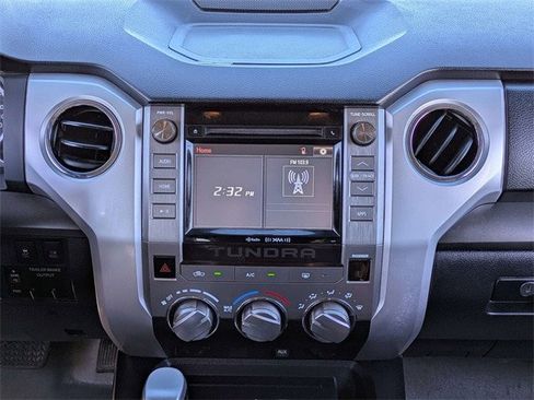 Used 2017 Toyota Tundra SR5 image 17