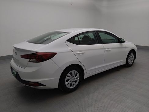Used 2019 Hyundai Elantra SE w/ Cargo Package image 10