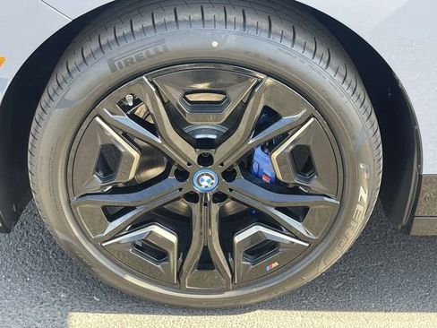 New 2025 BMW iX M60 image 10