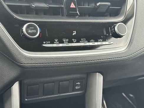 Certified 2023 Toyota Corolla Cross LE AWD/4WD image 22